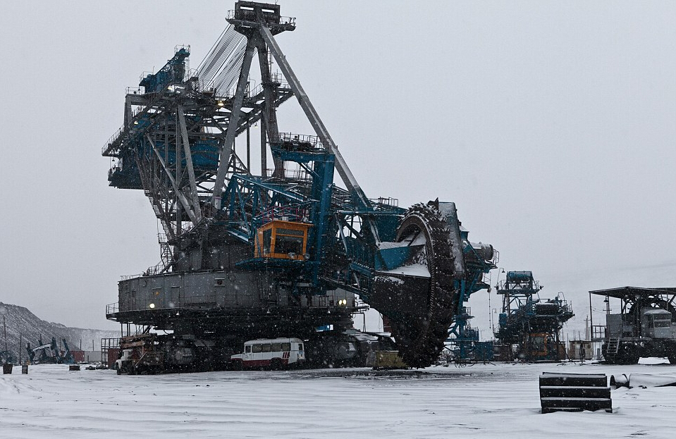 biggest bucket wheel excavator